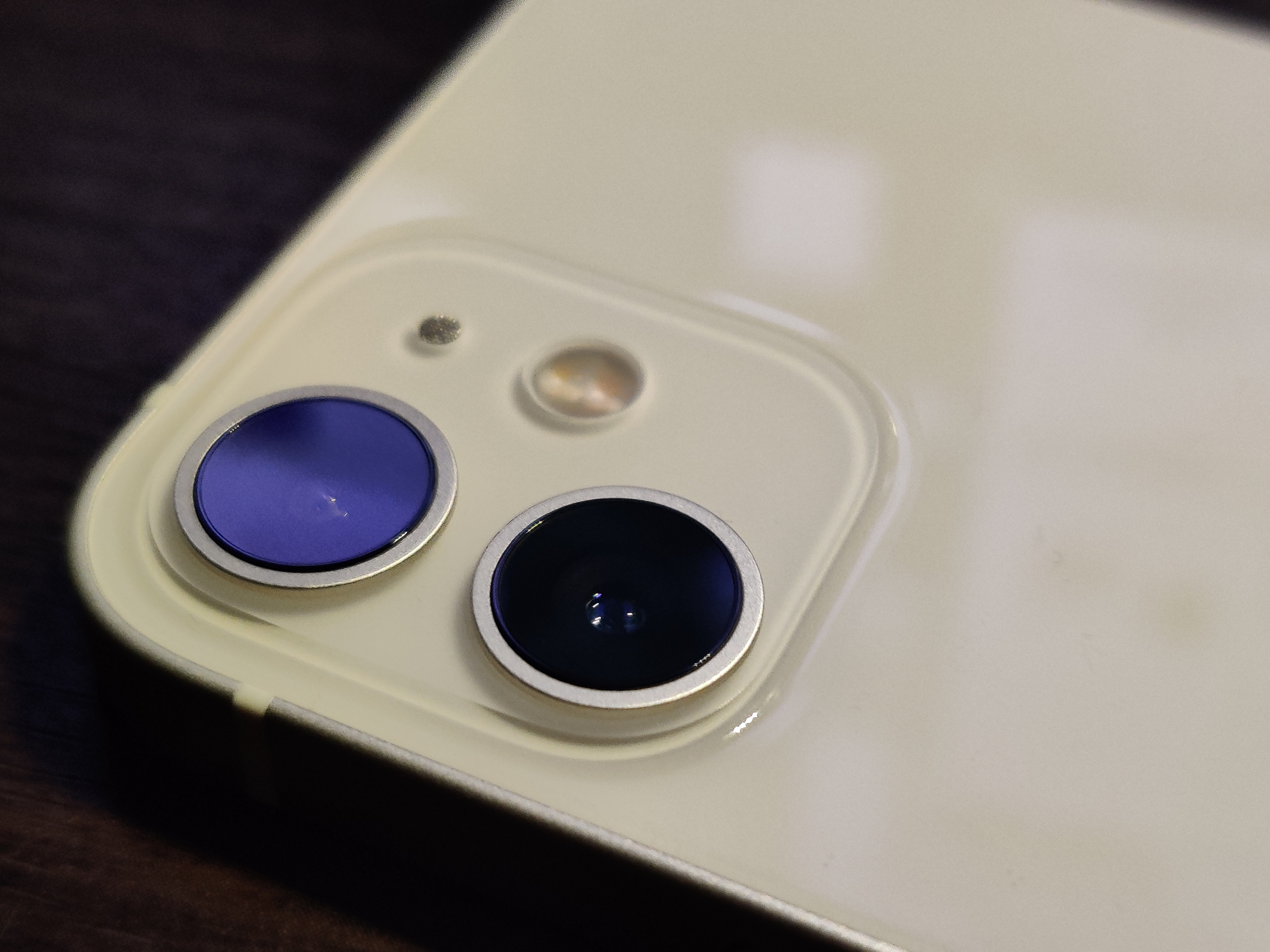 8万円台で発売されているAppleの最新モデルiPhone 12 mini