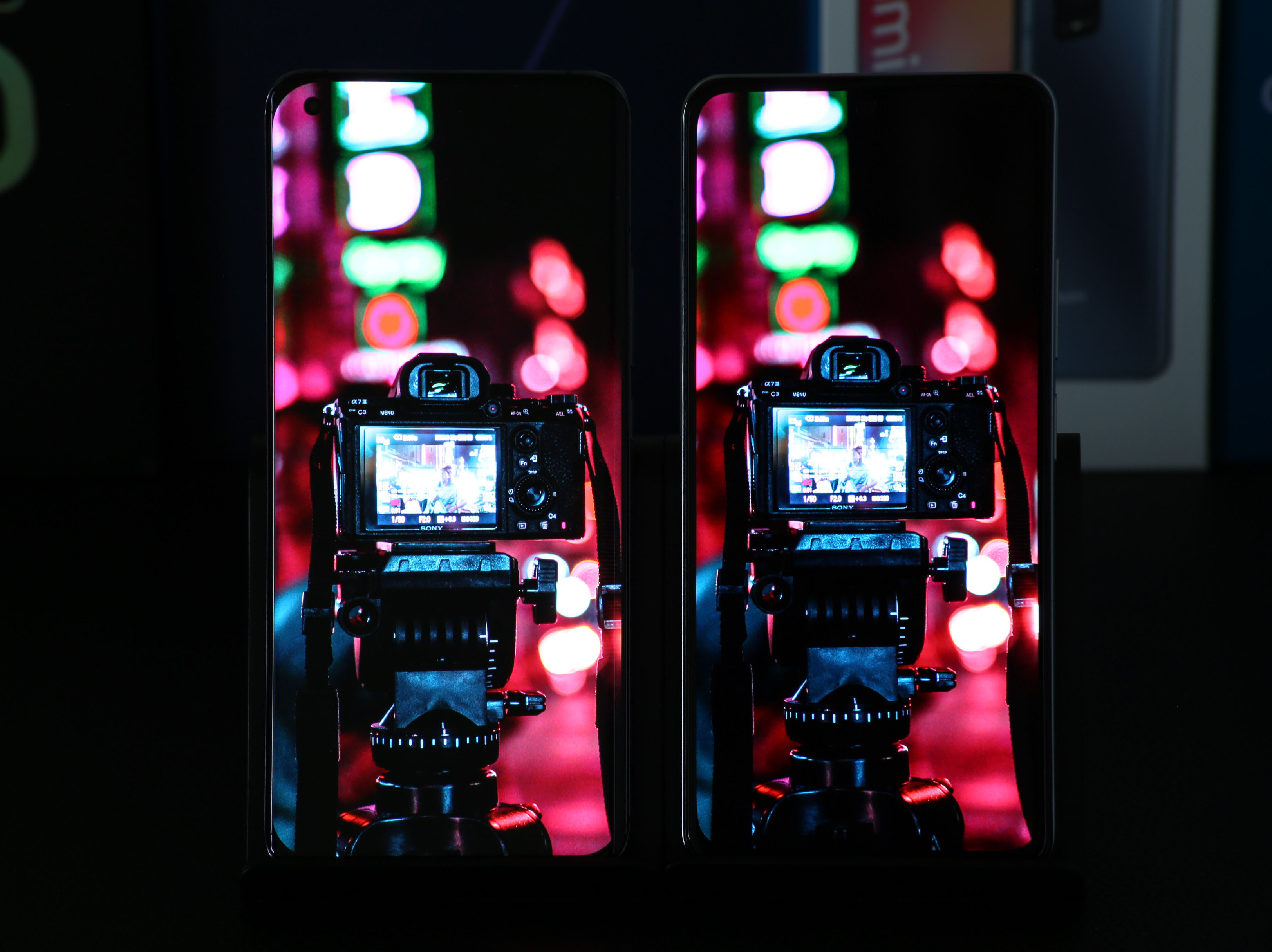 POCO F3とXiaomi Mi 11のディスプレイ比較１