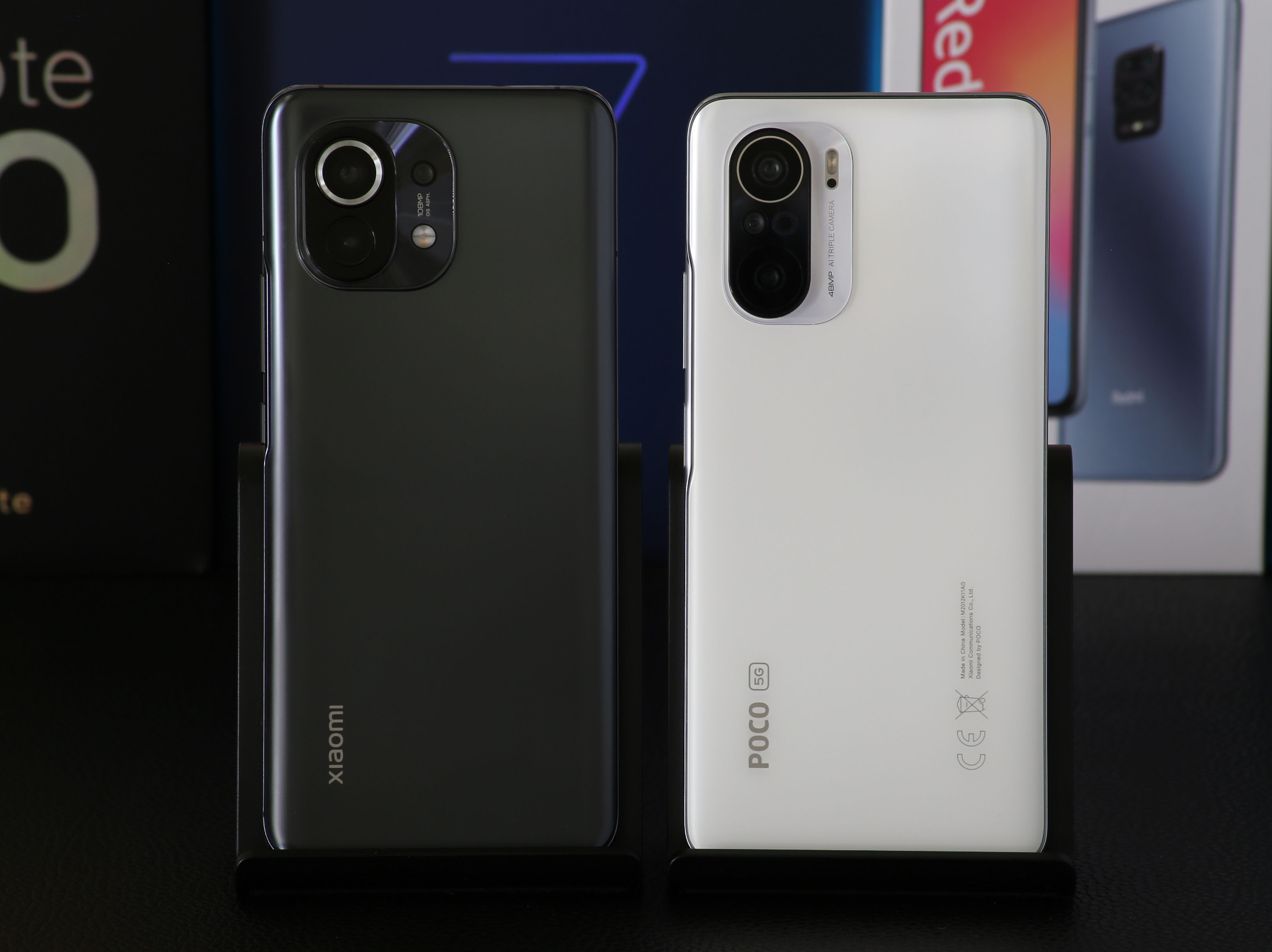 Xiaomi POCO F3 5GはMi 11と同じフロスト加工が施されている