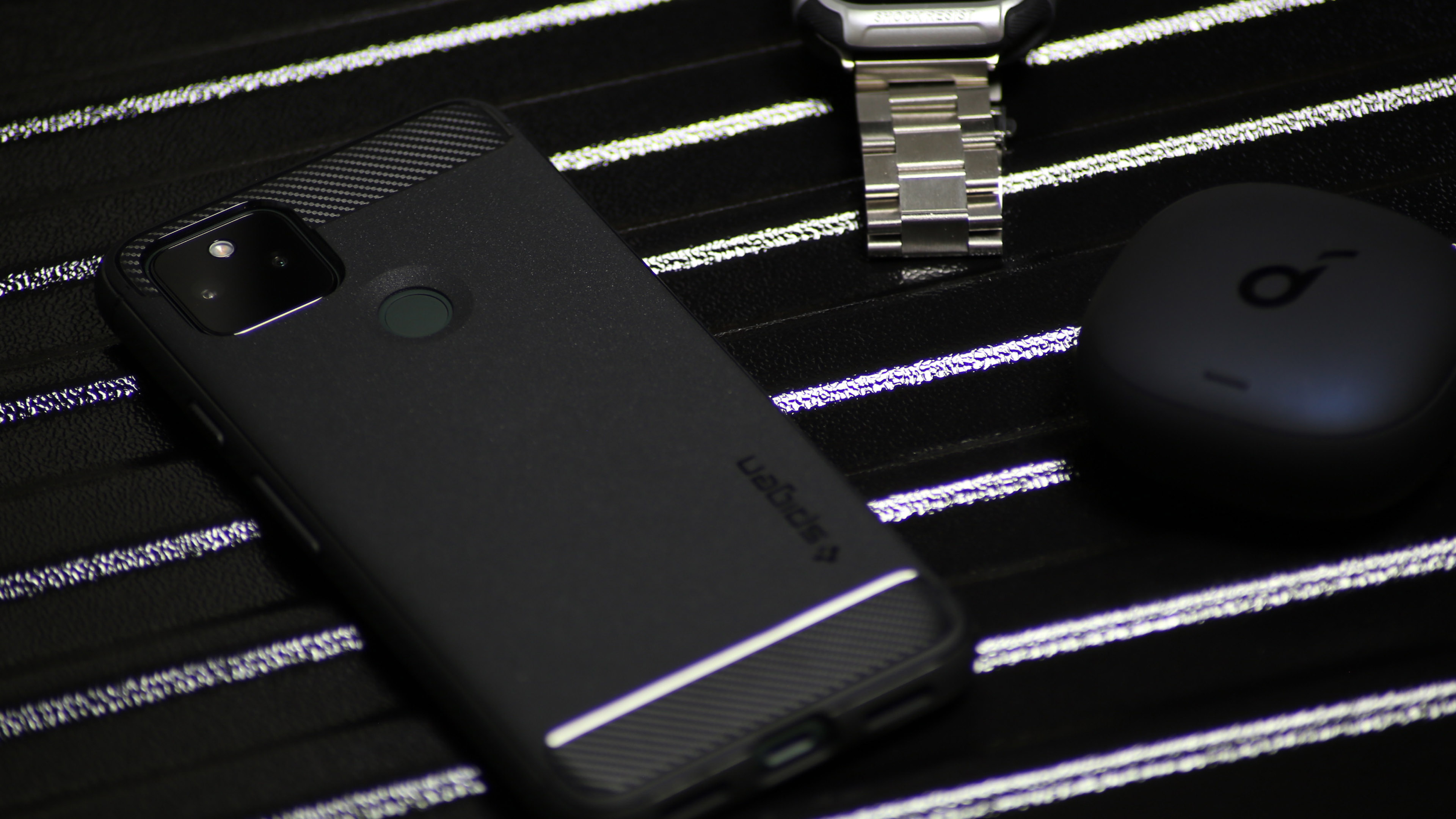 Pixel 5a Spigen ラギッドアーマー