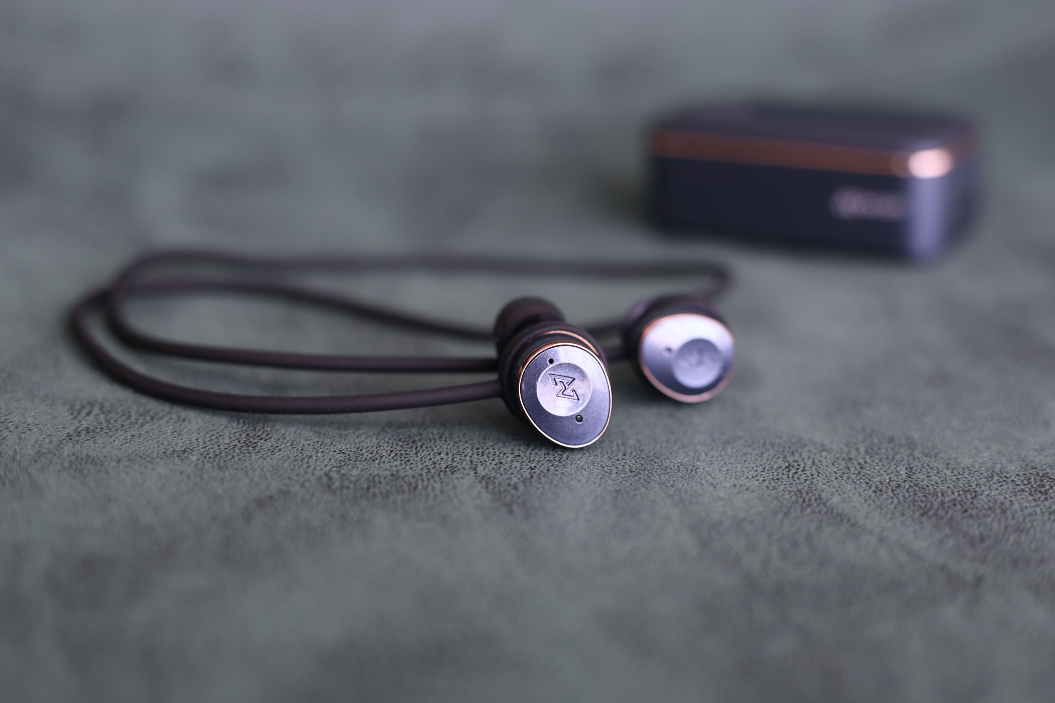 TE-BD21j-ltdストラップつける