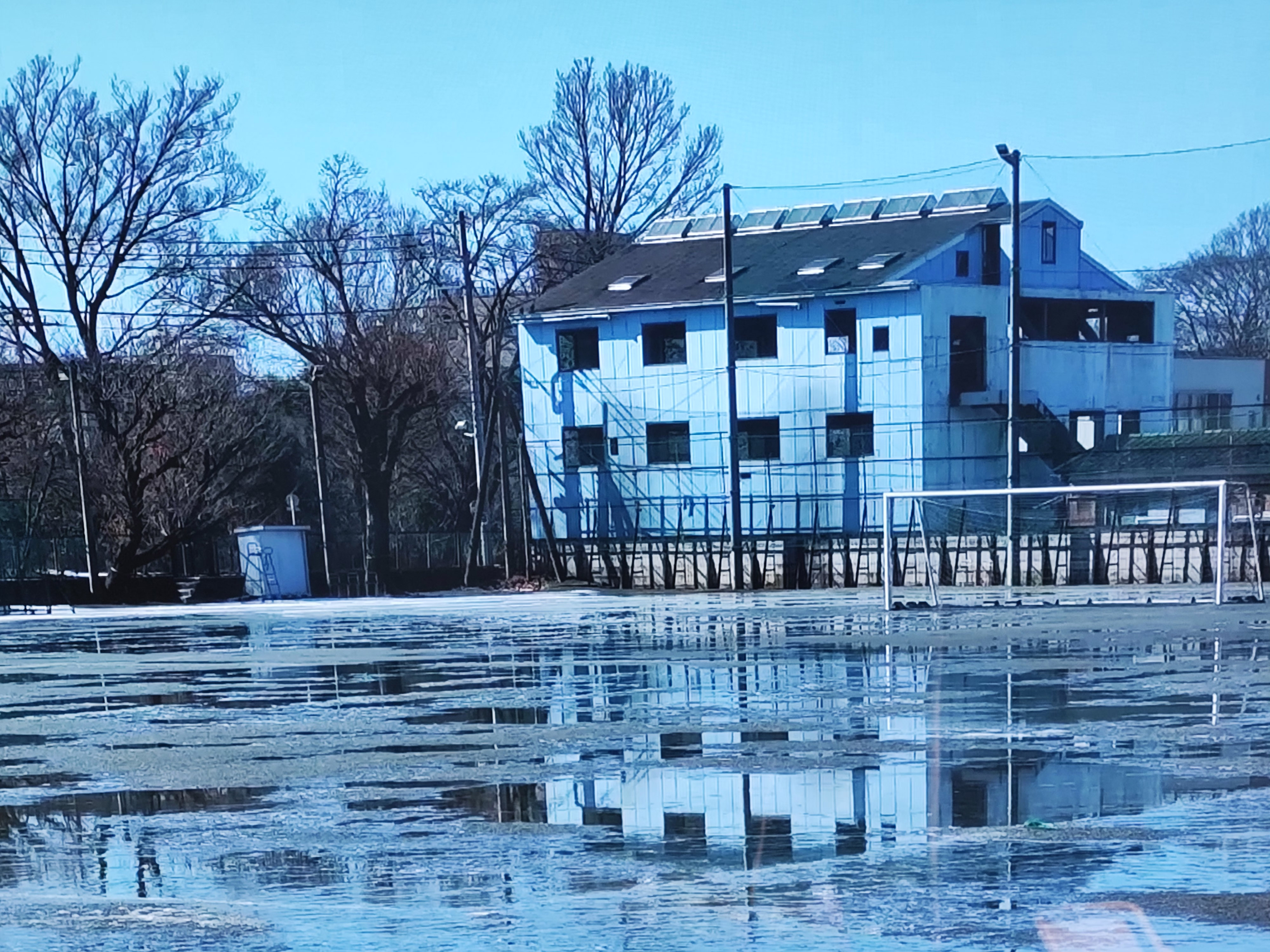 テレビキャスト1