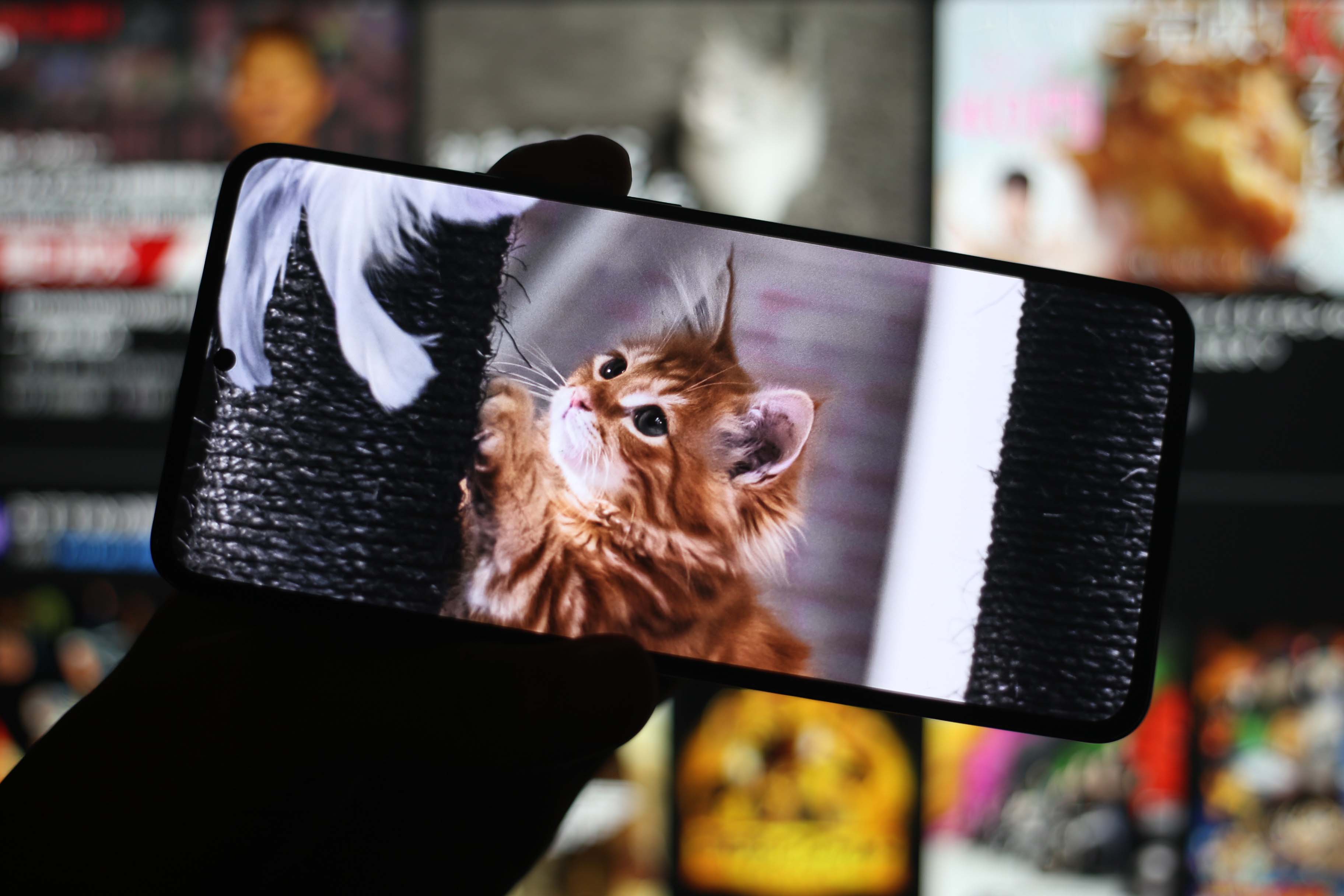 YouTubeはデータを大量に消費。SIM選びを適切に行わないと即速度制限発生！