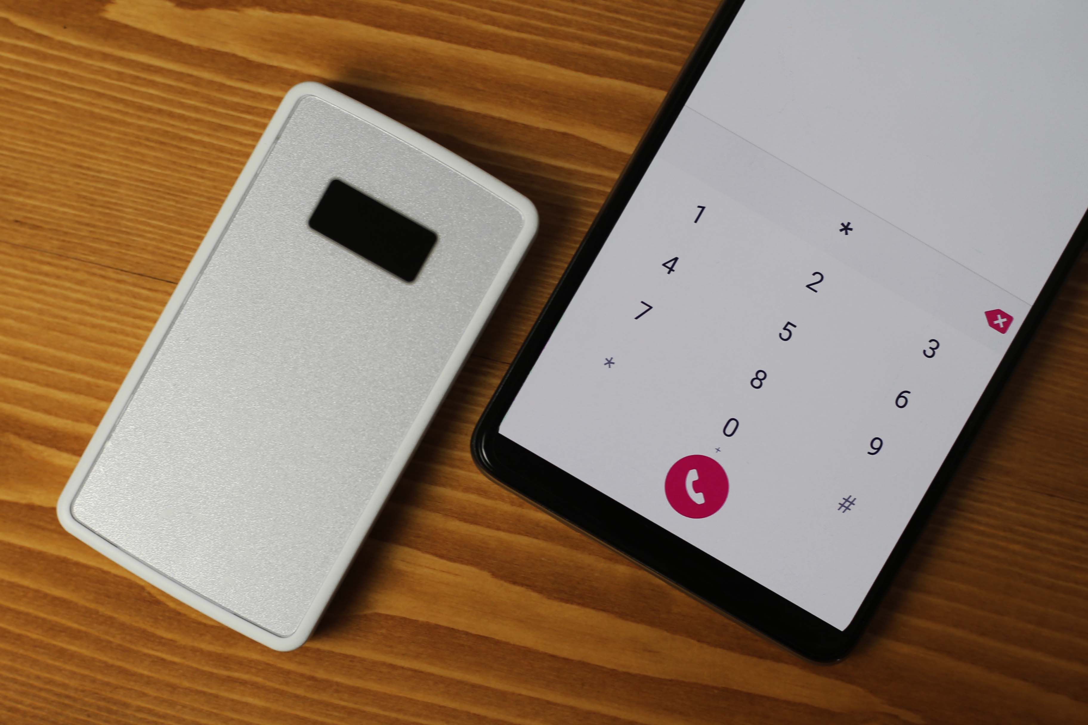 楽天モバイルのSIMが入ってないスマートフォンでRakuten Linkを使用する方法