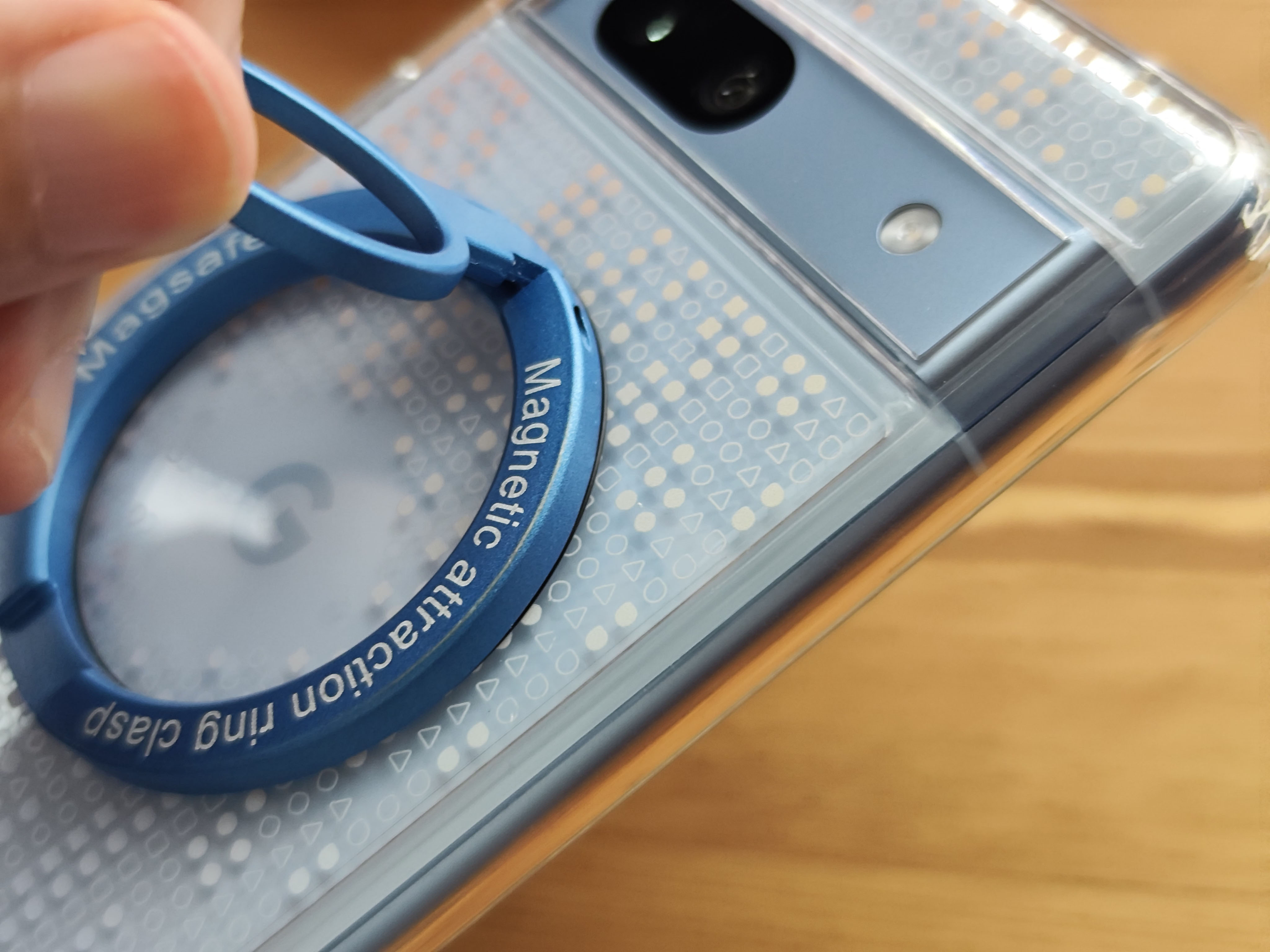 Pixel 7aにスマホリング取り付け