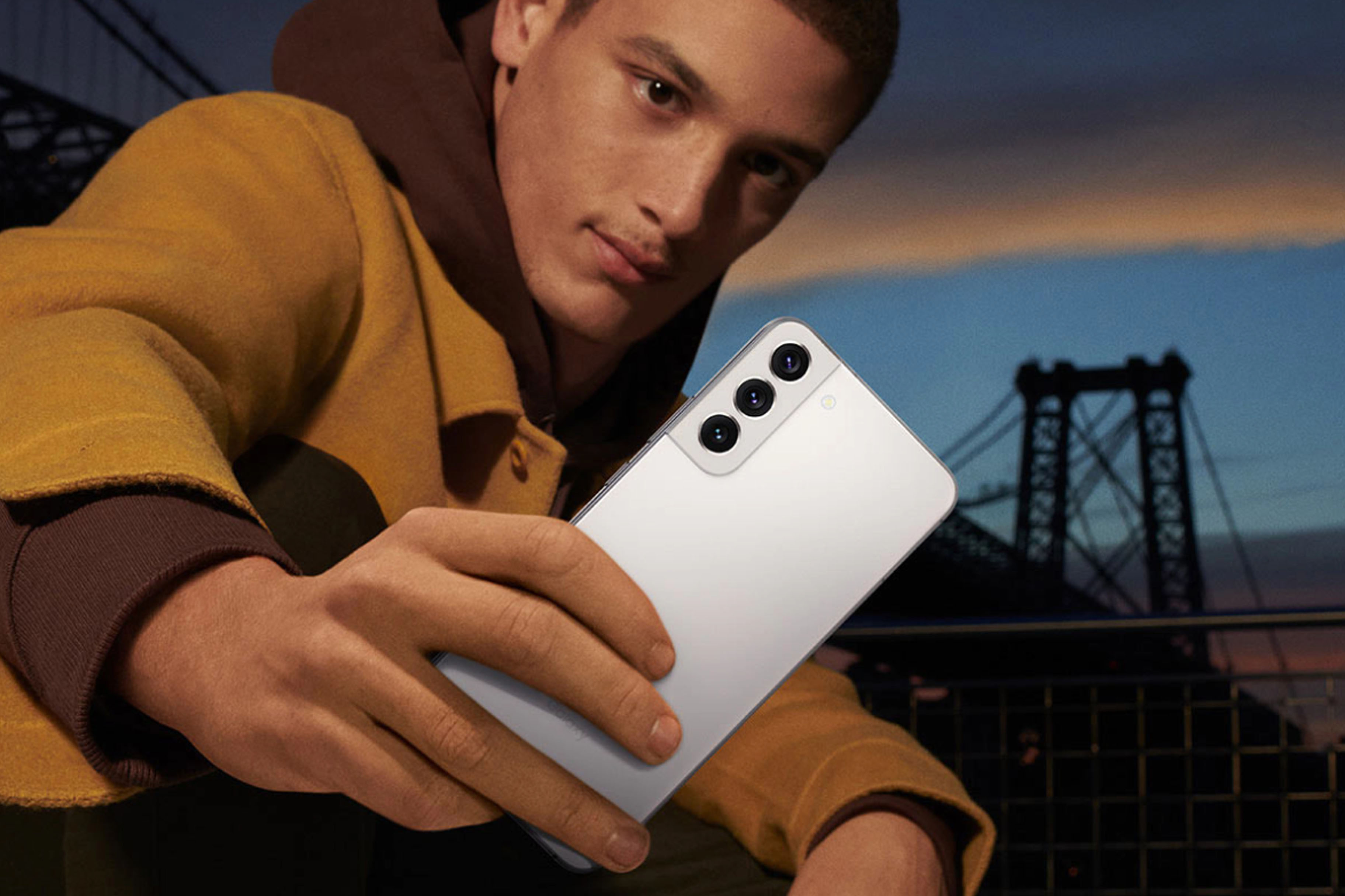 IIJmioでGalaxy S22が乗り換え特価に