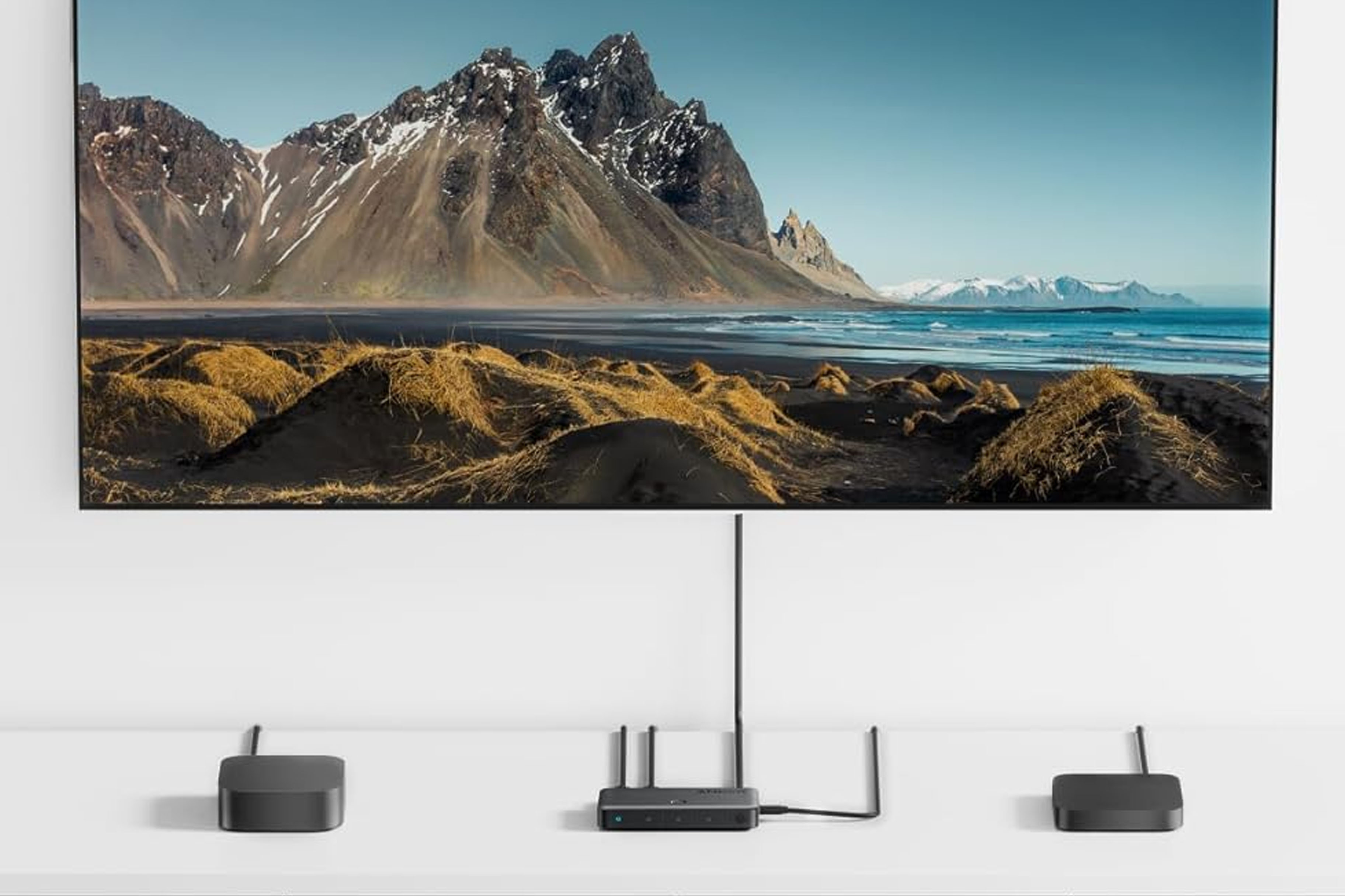 4つのHDMI機器をリモコンで自在に切り替えられるAnkerのスイッチ