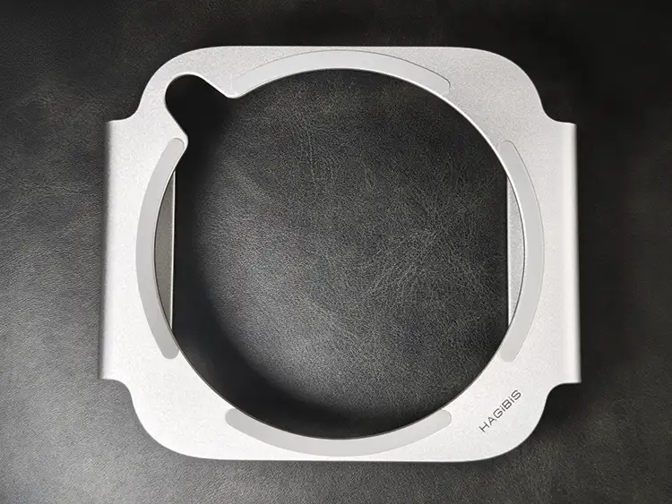 Mac miniスタンド上から