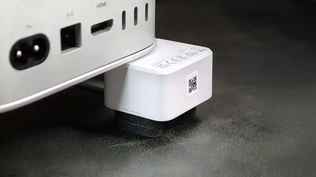 Mac mini M4とSwitchBotの指ロボット