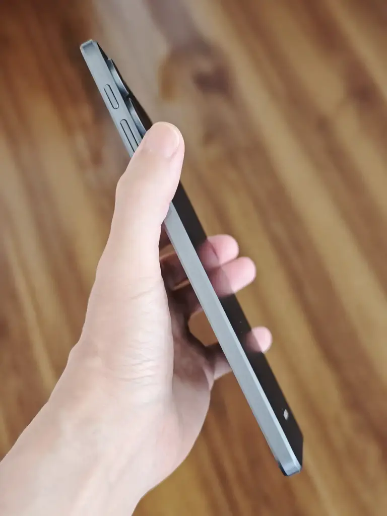 タブレット手持ち