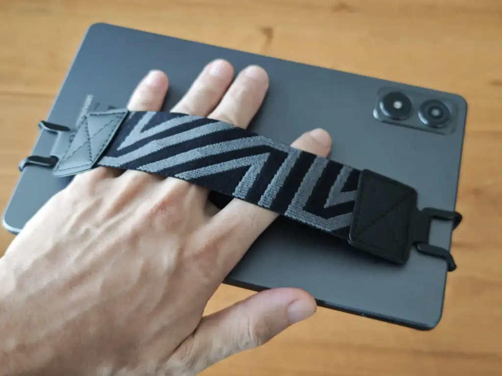 タブレットバンド装着