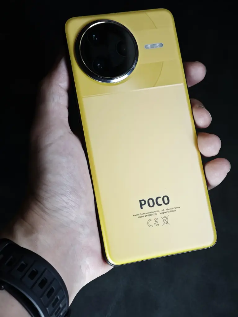 POCO F7 Ultra外観3