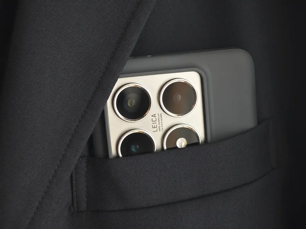 ケースに入れたスマホ