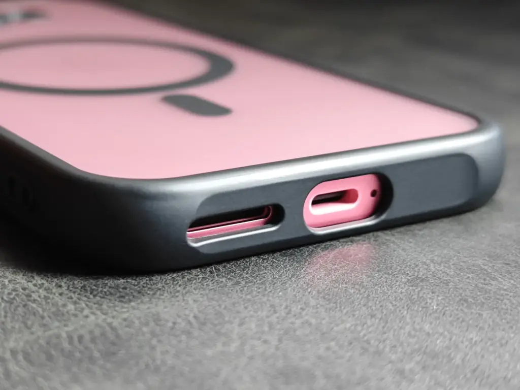 ケースホール部分