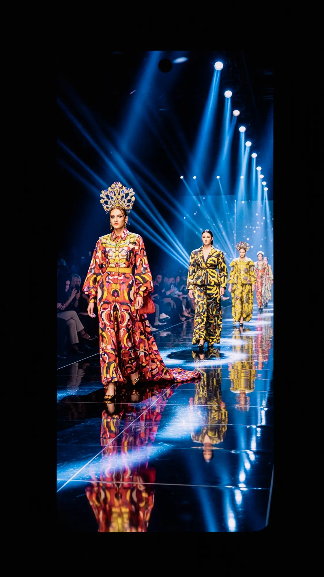 Phone（3）のディスプレイ1