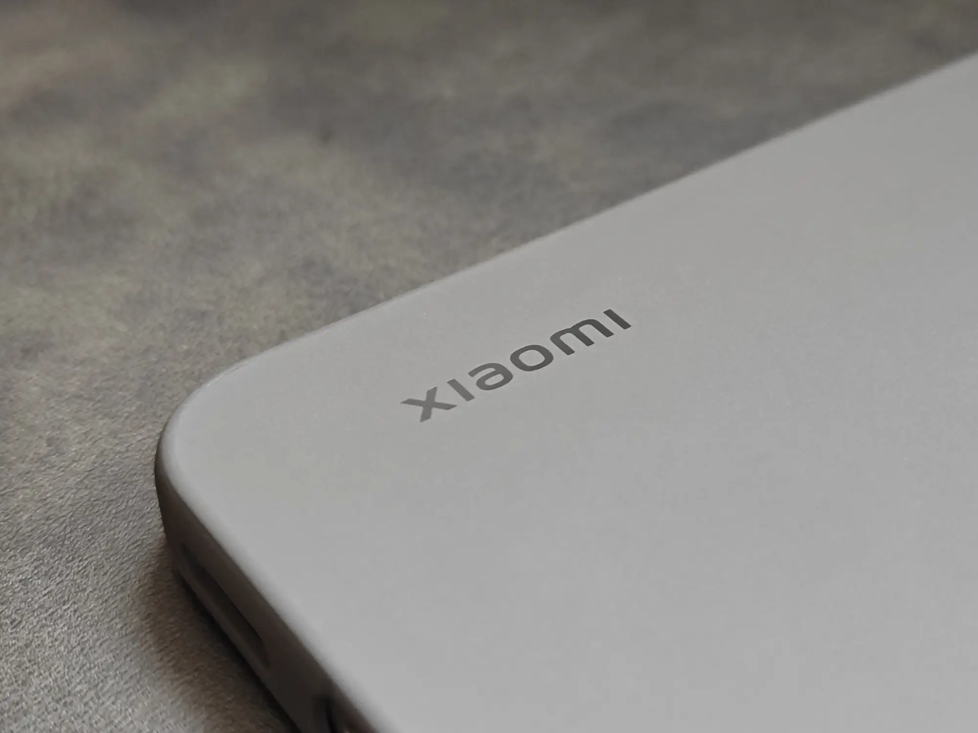 Xiaomi 15T Pro純正ケースロゴ