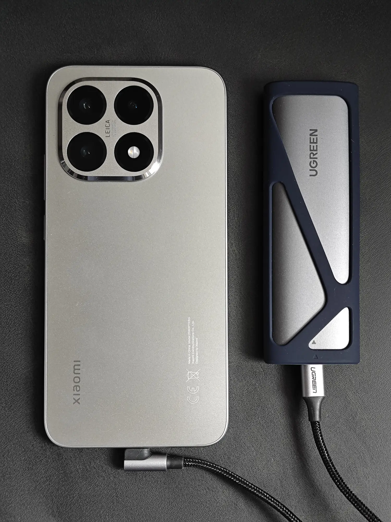 ポータブルストレージとXiaomi 15Tを接続した画像