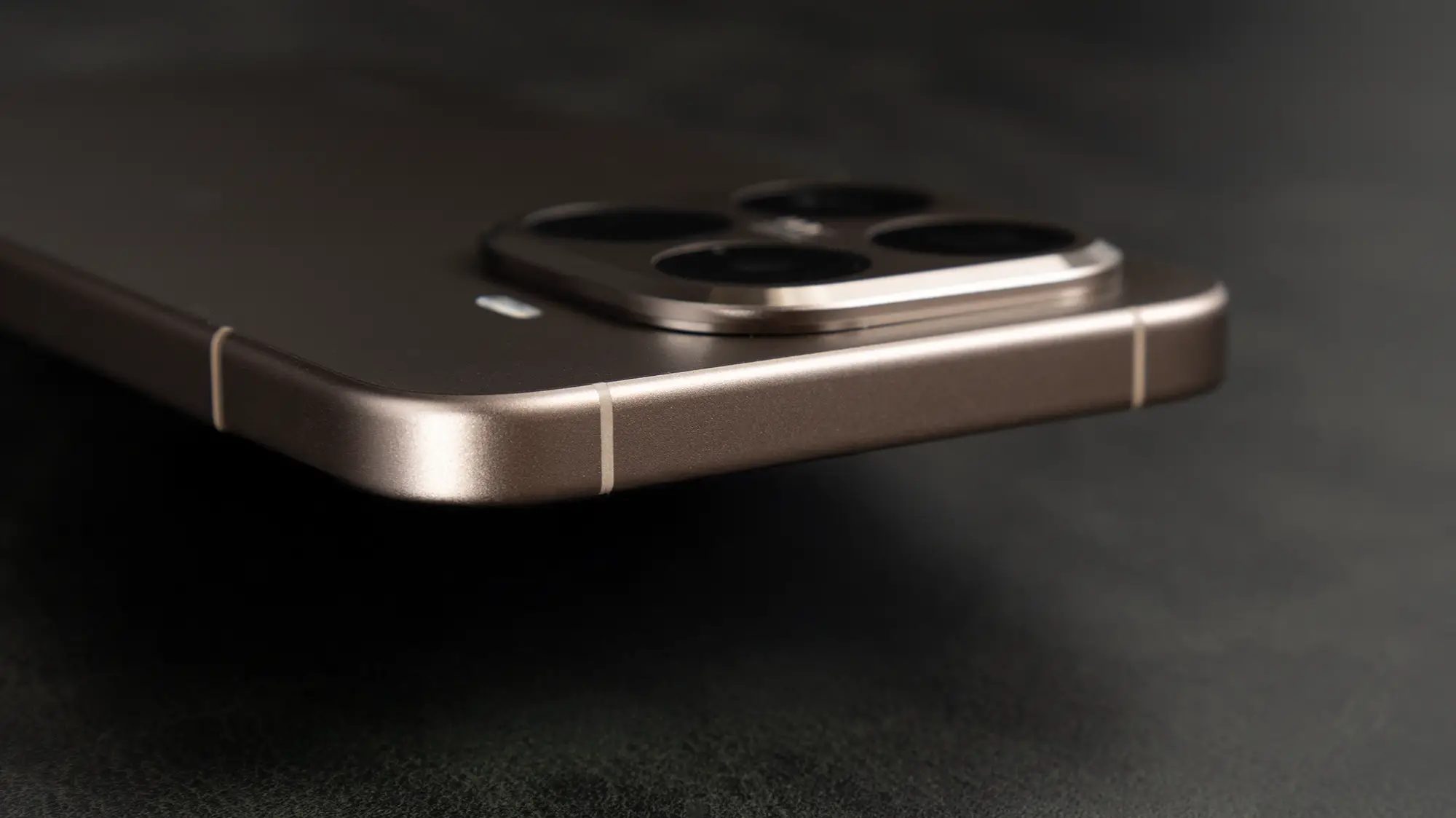 Xiaomi 15T Pro上部