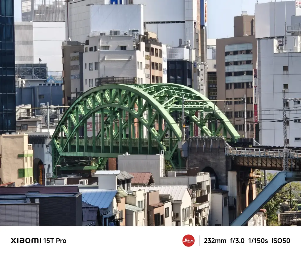 Xiaomi 15T Proで撮影した松住町架道橋の超望遠クローズアップ（232mmズーム作例）