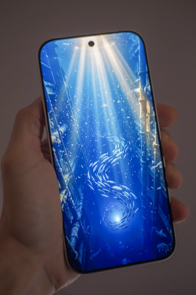 POCO X8 Pro ディスプレイ パンチホール採用 高い没入感と狭額縁デザイン