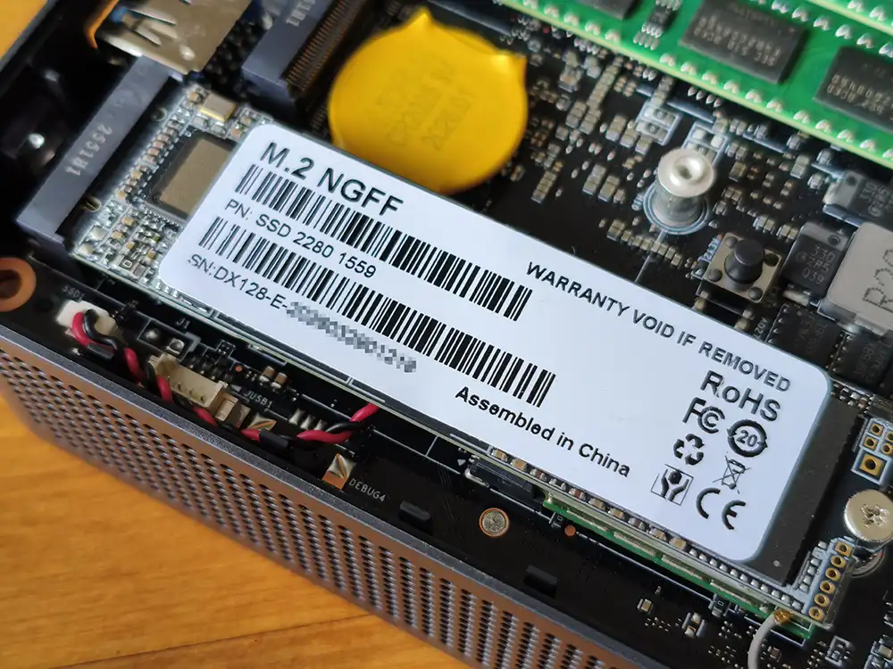 格安中華ミニPC内部に搭載されていたSamsung製DRAMチップ使用のSO-DIMMメモリ2枚